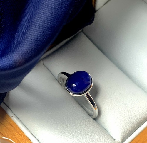 Blue lapis lazuli oval - , white