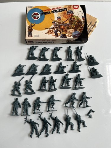 Airfix german paratroops - airfix, 1/32