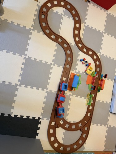 Happyland train set with extra - train,