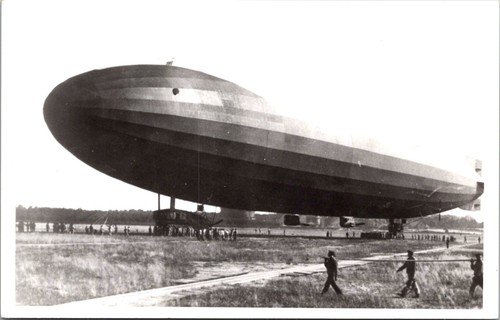 Airship ground crew photo - airship,