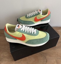 NIKE DAYBREAK SP LIMELIGHT