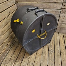Hardcase 22" Bass Drum Case With Wheels USED! RK2BB201025