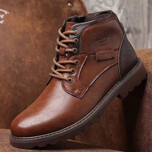 Mens boots with zip - , closure.