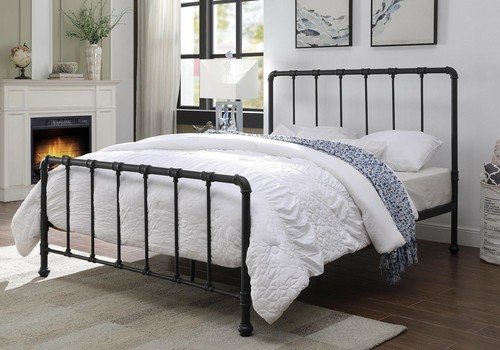 Retro black metal bed
