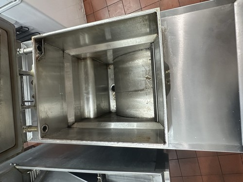 Commercial pressure fryer - pressure,