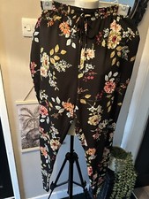 Ladies Matalan Trousers 16 Capri Style Black / Floral Summer/ Eve/ Hols/ Smart 