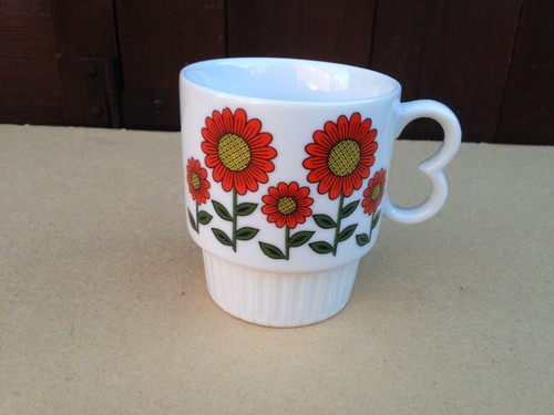 Vintage cup stackable flowers - vintage,