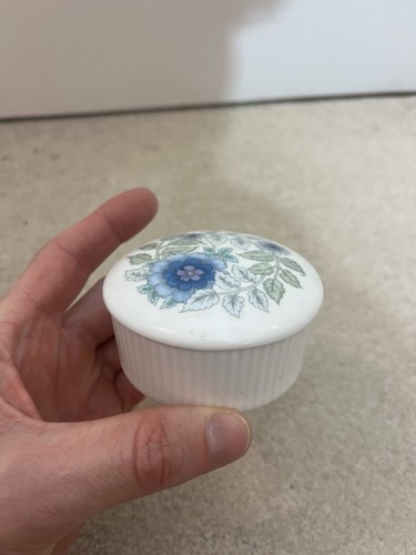 Wedgwood english bone china - wedgwood,