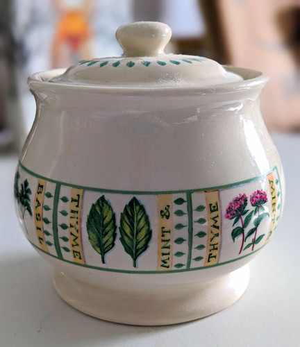 Green pottery cloverleaf - green,