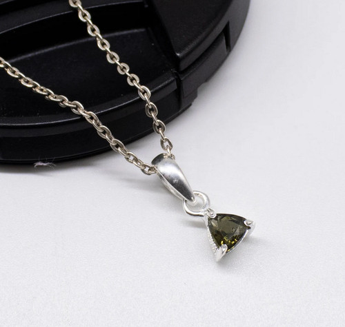 Natural moldavite 7x7 - moldavite, mm
