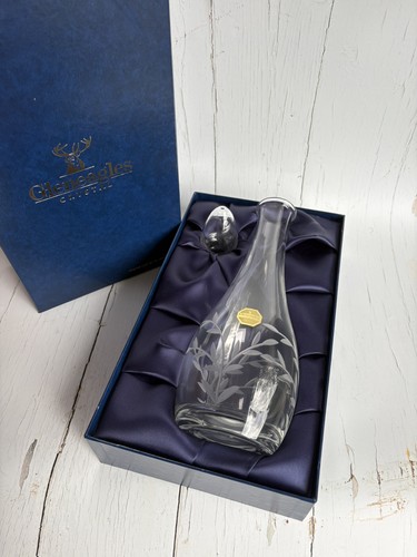 Gleneagles hand cut - hand, crystal