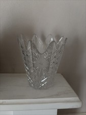 VINTAGE Stunning Spikey Cut