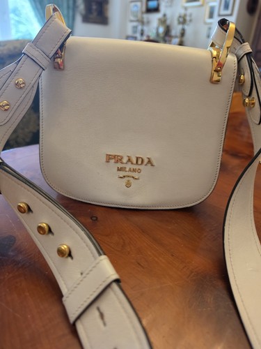 Stunning prada pionniere - stunning,