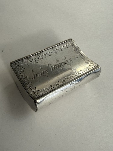 Curved antique silver snuff - silver, ?