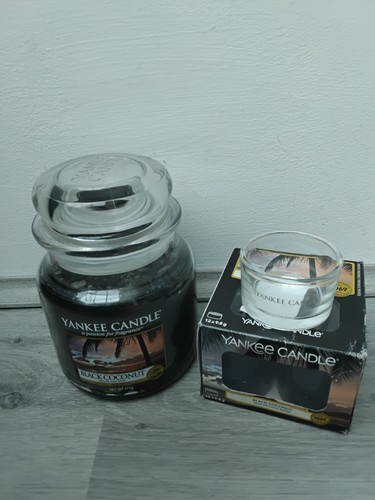 Small bundle yankee - bundle, of