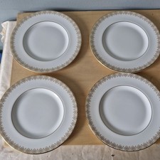 Royal Doulton 20.5 cm Gold