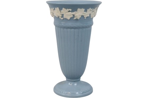Wedgwood blue ceramic queen - ceramic,