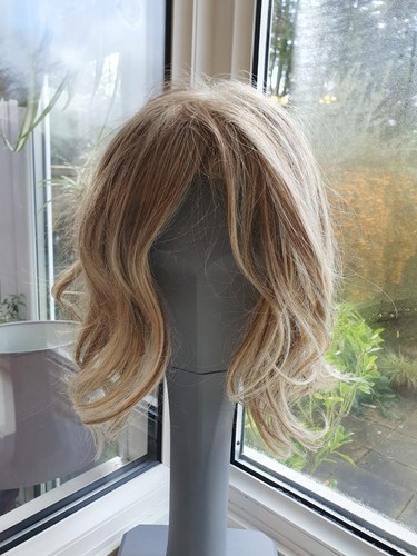 Raquel welch spotlight wig - spotlight,