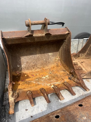 Jcb 3ft bucket - 3ft,