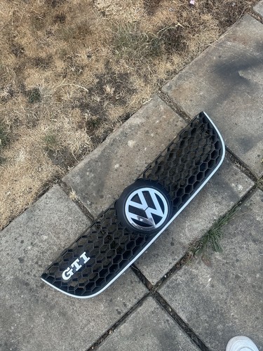 Polo 9n3 gti grill with - with, badge