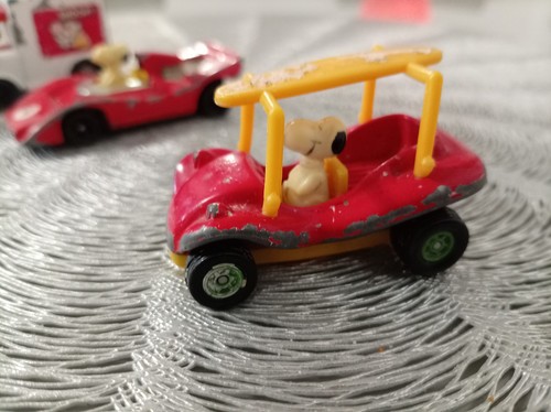 Vtg snoopy dune - buggy, surfing