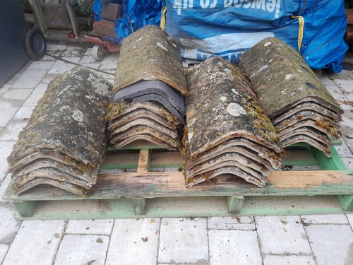 Ridge roof tiles - tiles, 22