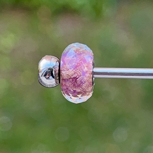 Authentic genuine trollbeads