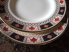 2 Royal Crown Derby ' Derby