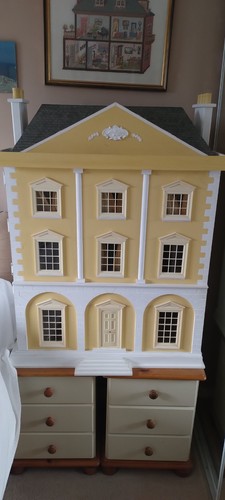 Queen anne dolls - queen,