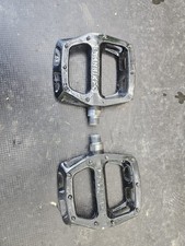 Dmr v12 flat pedals black - pedals,