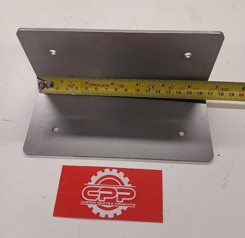 Sleeper fixing corner - sleeper,