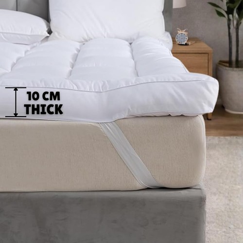White mattress topper hotel - mattress,