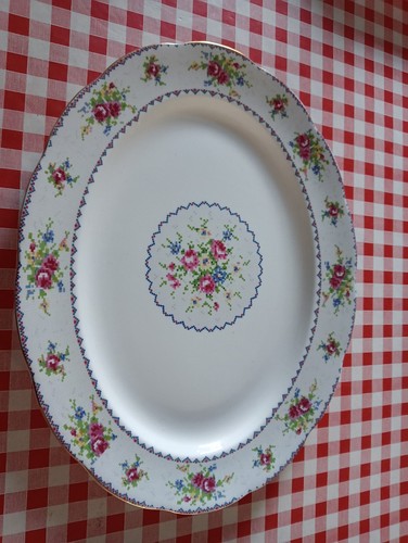 Royal albert petit point - albert, oval