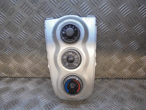 Toyota yaris 2006 - 1.0, t3