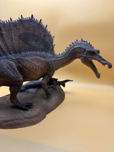 Spinosaurus dinosaur model - spinosaurus,