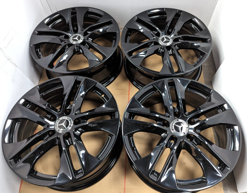 Genuine black mercedes b - 4x,