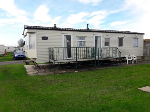 Berth caravans for hire - berth,