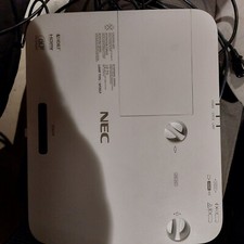 NEC P502H Projector. 5000