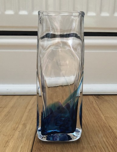 Jerpoint art glass vase - glass,