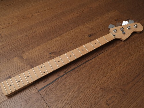 Squier bass neck