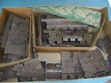 Tudor Rose Crusaders Castle, 1/32 scale approx
