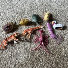 Lot of 8 Plastic Animal
