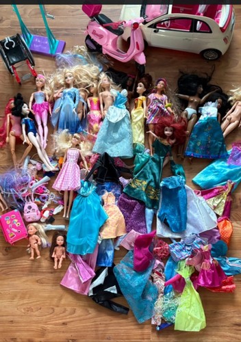 Large bundle barbie s - bundle, barbie’s