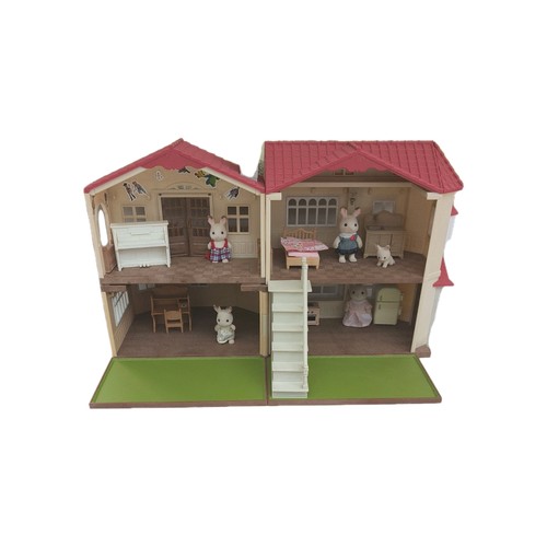 Sylvanian families red roof - families,