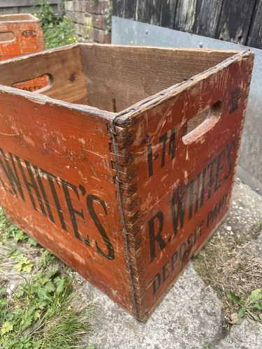 Vintage whites wooden - vintage,