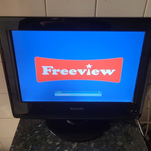 Technika 310 4 1080p - 15.4",