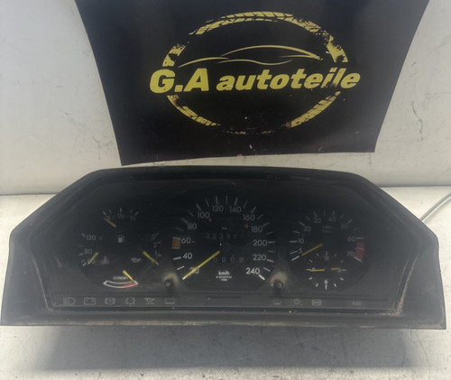 Speedometer instrument cluster