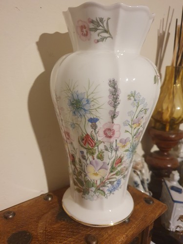 Aynsley wild tudor vase - wild,