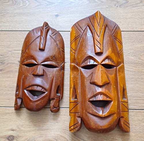 Pack brown tribal carved - pack,