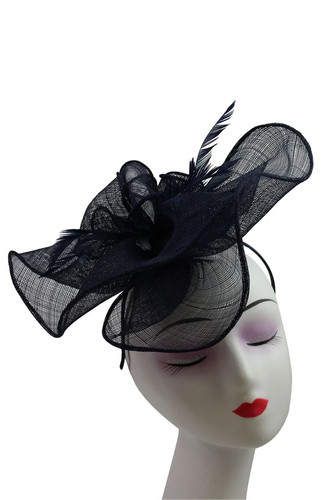 Large ruffles trimmed edge - ruffles,